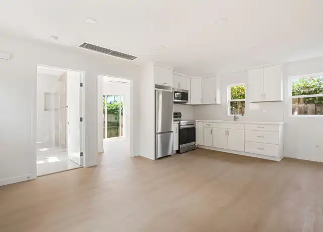 Property at 4586 Arizona St, San Diego, CA, 92116, 1 bed, 1 bath, [object Object]