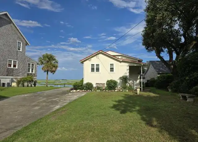 Property at 337 Dogwood Ln, Hampstead, NC, 28443, 1 bed, 1 bath, [object Object]