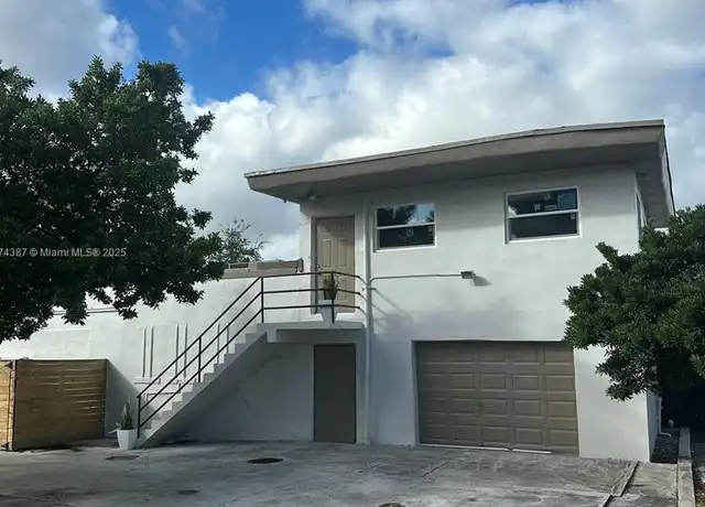 Property at 202 N Flagler Ave Unit Up, Pompano Beach, FL, 33060, 1 bed, 1 bath, [object Object]