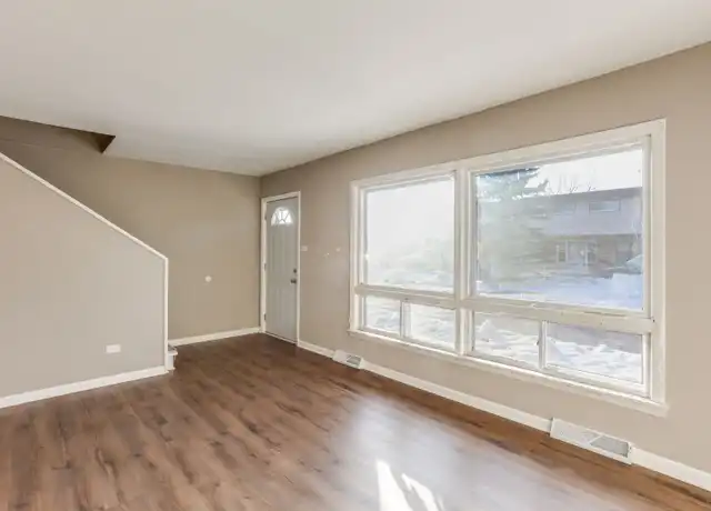 Property at 480 North Ave Unit 480-09, Antioch, IL, 60002, 3 beds, 1.5 baths, [object Object]