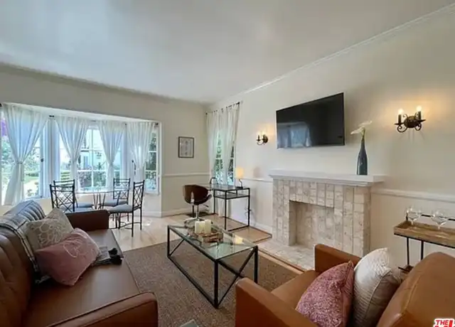 Property at 429 Ocean Ave Unit 7, Santa Monica, CA, 90402, 2 beds, 1 bath, [object Object]