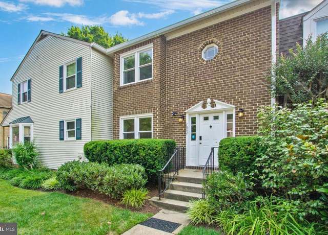 Photo of 7862 Heatherton Ln, Potomac, MD 20854