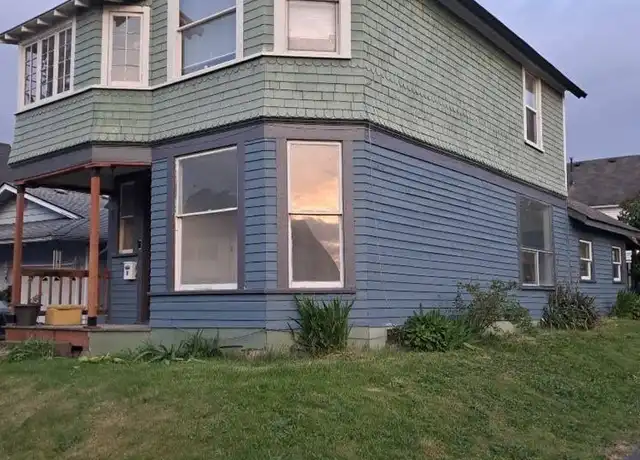 Property at 1620 S 8th St Unit A, Tacoma, WA, 98405, 2 beds, 1 bath, [object Object]