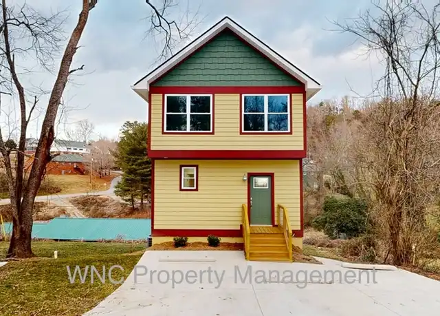 Property at 43 W Garden Rd, Asheville, NC, 28804, 4 beds, 3.5 baths, [object Object]
