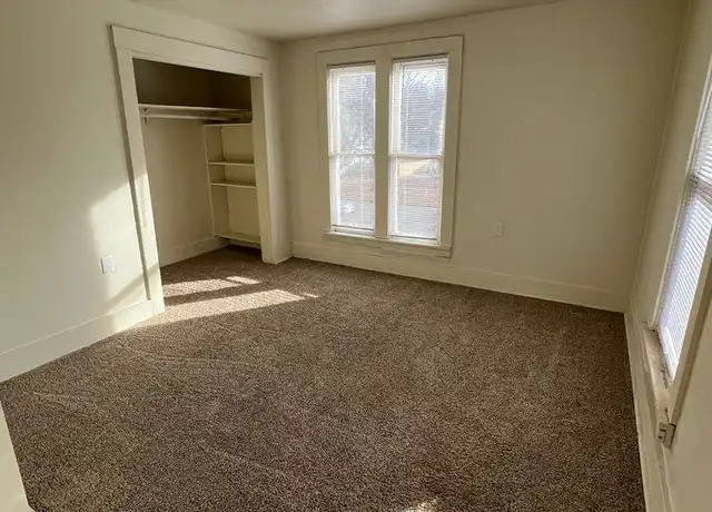 Property at 425 SW Taylor St Unit 425 2, Topeka, KS, 66603, 2 beds, 1 bath, [object Object]