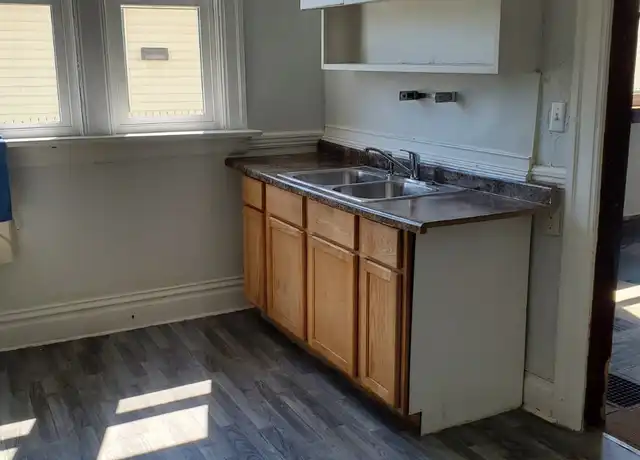 Property at 443 Saint Martins St Unit 3, Fort Wayne, IN, 46803, 1 bed, 1 bath, [object Object]