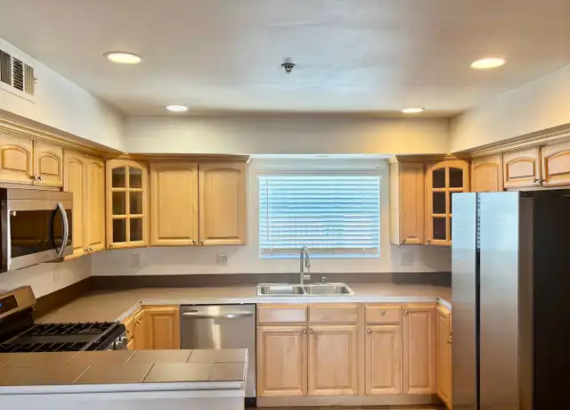 Property at 6033 Eleanor Ave Unit 2, Los Angeles, CA, 90038, 2 beds, 1 bath, [object Object]