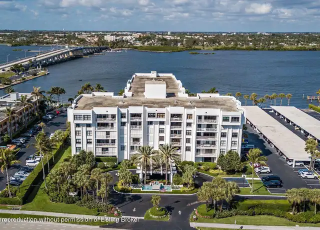Property at 2860 S Ocean Blvd #201, Palm Beach, FL, 33480, 3 beds, 2 baths, [object Object]