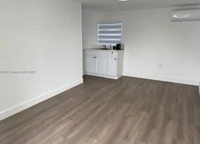Property at 20601 SW 116th Rd Unit B, Miami, FL, 33189, 1 bed, 1 bath, [object Object]