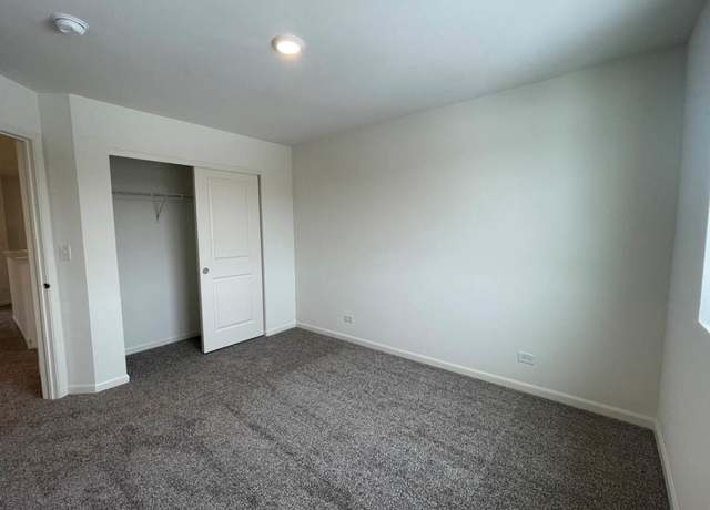 Photo of 727 Wellington Ln, Cary, IL 60013