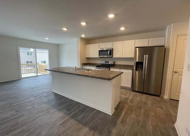 Photo of 727 Wellington Ln, Cary, IL 60013