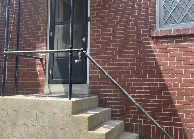Property at 944 Penn Ave Unit 2nd Floor, Wyomissing, PA, 19610, 3 beds, 1 bath, [object Object]
