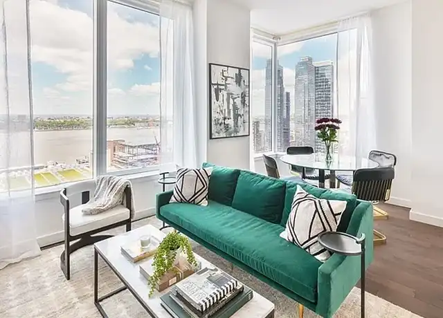 Property at 515 W 36 St Unit 28F, New York, NY, 10018, 0 beds, 1 bath, [object Object]
