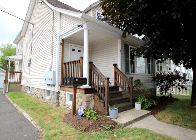 Property at 67 Scofield Ave Unit B, Stamford, CT, 06906, 2 beds, 1 bath, [object Object]