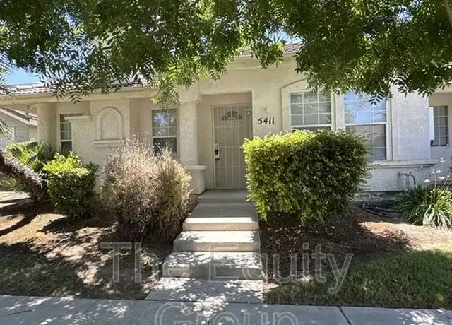 Property at 5411 W Country Ave, Visalia, CA, 93277, 2 beds, 2 baths, [object Object]