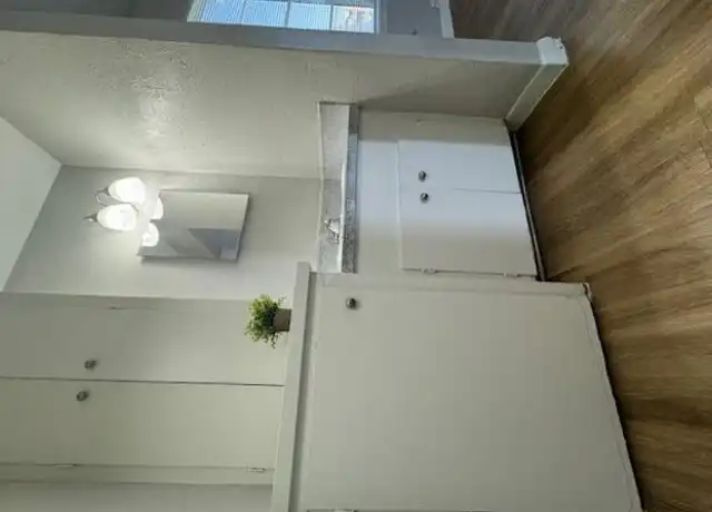 Property at 5220 Weber Rd, Corpus Christi, TX, 78411, 1 bed, 1 bath, [object Object]
