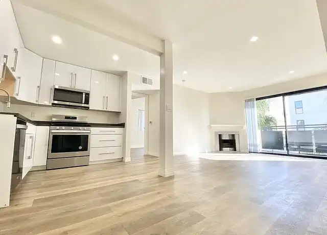 Property at Hyde Park Apts - 350 S Catalina St, Los Angeles, CA, 90020, 2 beds, 2 baths, [object Object]