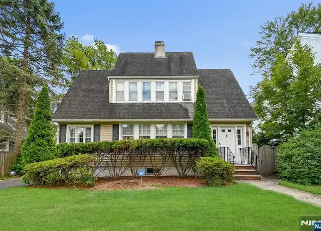 Property at 292 Edgewood Ave, Teaneck, NJ, 07666, 4 beds, 3 baths, [object Object]