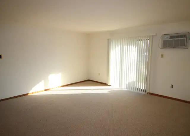 Property at 131 Carriage Way Unit 6, Palmyra, WI, 53156, 2 beds, 1 bath, [object Object]