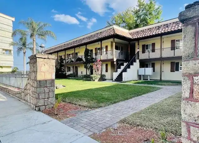 Property at 7 Oak St Unit 211, Cocoa, FL, 32922, 1 bed, 1 bath, [object Object]