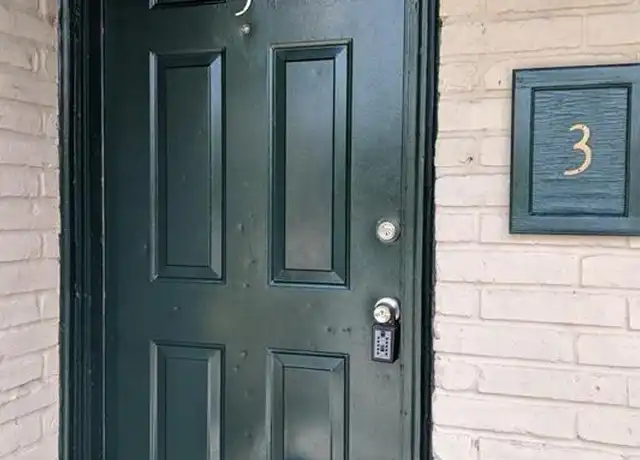 Property at 915 Alexander St Unit 3, Houston, TX, 77008, 2 beds, 1 bath, [object Object]