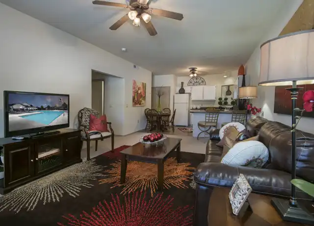 Property at The Links at Columbia - 5000 Clark Ln, Columbia, MO, 65202, 1-2 bed, 1-2 bath, [object Object]
