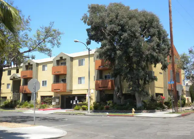 Property at 800 Rose Ave Unit 204, Long Beach, CA, 90813, 2 beds, 2 baths, [object Object]