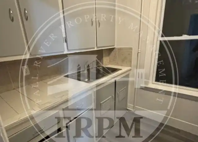 Property at 285 Fountain St Unit 1, Fall River, MA, 02721, 2 beds, 1 bath, [object Object]