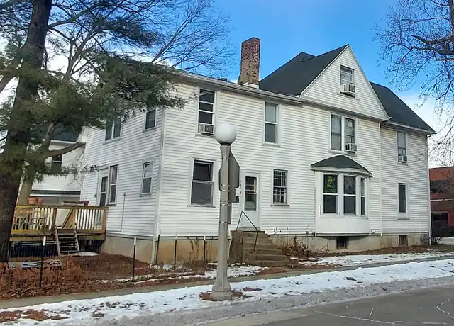 Property at 509 S Race St Unit 2, Urbana, IL, 61801, 4 beds, 1 bath, [object Object]