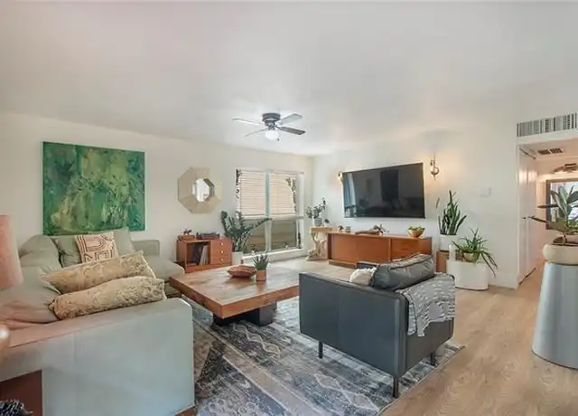 Property at 5927 E University Blvd #117, Dallas, TX, 75206, 2 beds, 2 baths, [object Object]