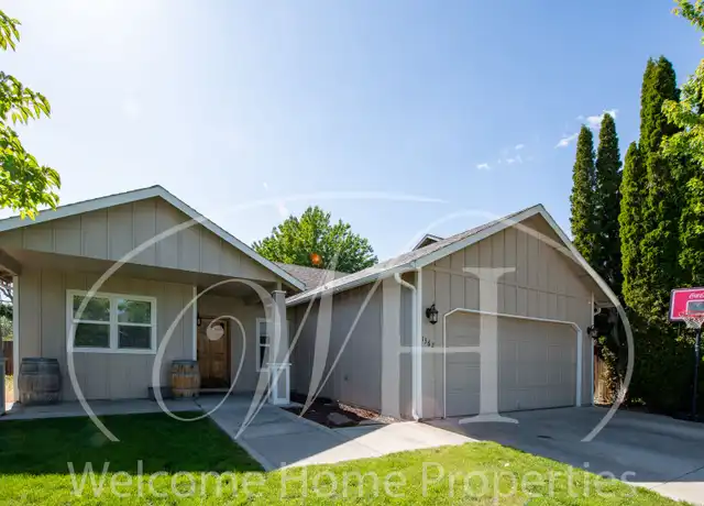 Property at 1362 SE Newgate Dr, College Place, WA, 99324, 3 beds, 2 baths, [object Object]