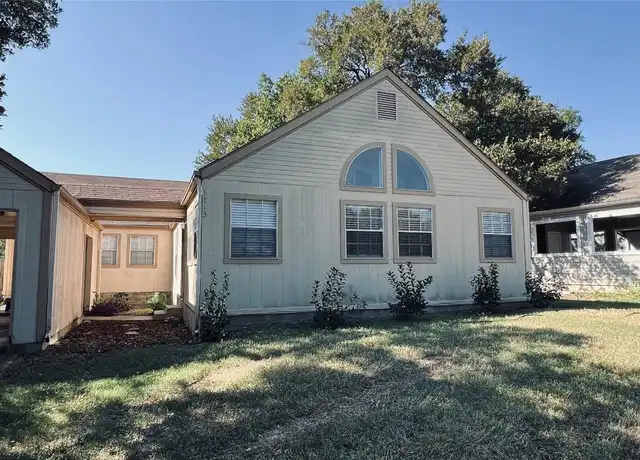 Property at 8813 Pineridge Dr Unit B, Austin, TX, 78729, 2 beds, 1 bath, [object Object]