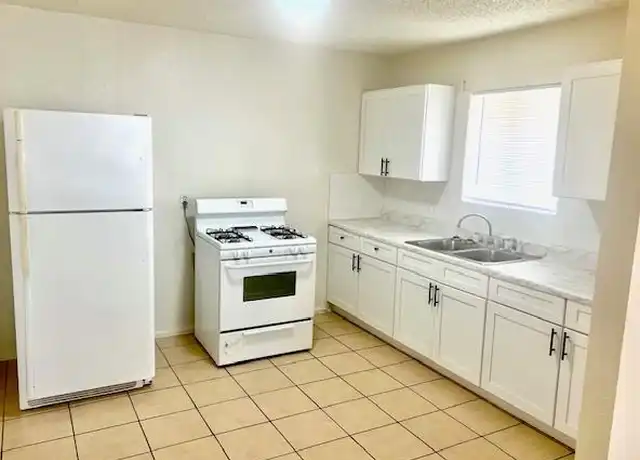 Property at 144 E Villaret Blvd Unit 140, San Antonio, TX, 78221, 2 beds, 1 bath, [object Object]