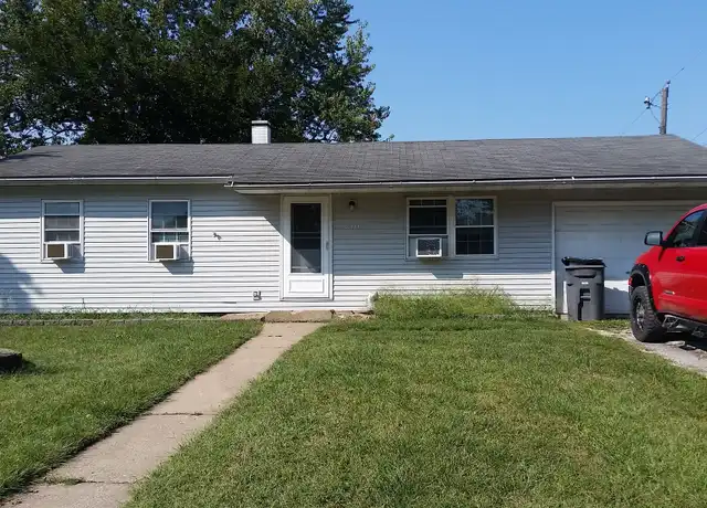 Property at 210 8th St E, Milan, IL, 61264, 3 beds, 1 bath, [object Object]
