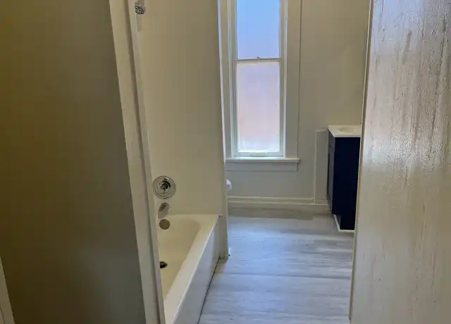 Property at 616 Walter St SE Unit B, Albuquerque, NM, 87102, 1 bed, 1 bath, [object Object]