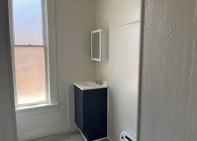Property at 616 Walter St SE Unit B, Albuquerque, NM, 87102, 1 bed, 1 bath, [object Object]