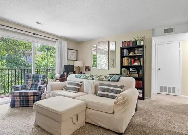 Property at 8715 W 65th St Unit 8705-204, Merriam, KS, 66202, 1 bed, 1 bath, [object Object]