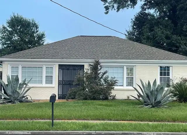 Property at 7135 Foch Rd, New Orleans, LA, 70126, 2 beds, 1 bath, [object Object]