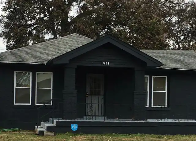 Property at 1494 S Willett St, Memphis, TN, 38106, 4 beds, 2 baths, [object Object]