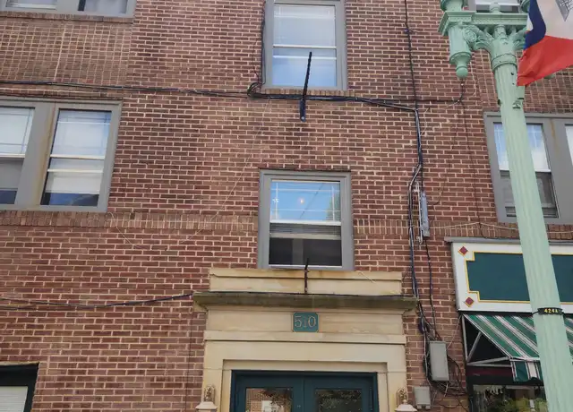 Property at 510 5th St NW Unit 10, Canton, OH, 44703, 1 bed, 1 bath, [object Object]