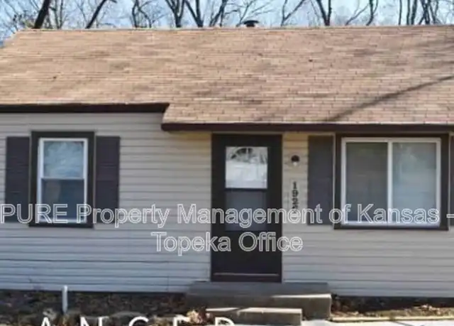 Property at 1926 SE Michigan Ave, Topeka, KS, 66607, 2 beds, 1 bath, [object Object]