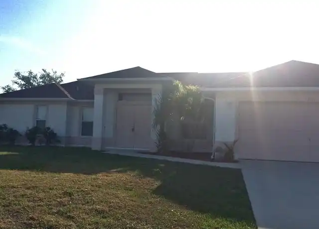 Property at 1031 NE 7th Pl, Cape Coral, FL, 33909, 3 beds, 2 baths, [object Object]