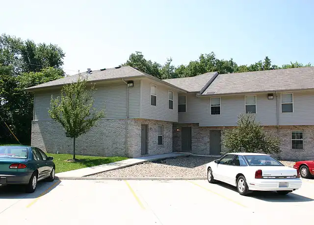 Property at 608 Hillview Dr Unit 1, Normal, IL, 61761, 3 beds, 1.5 baths, [object Object]