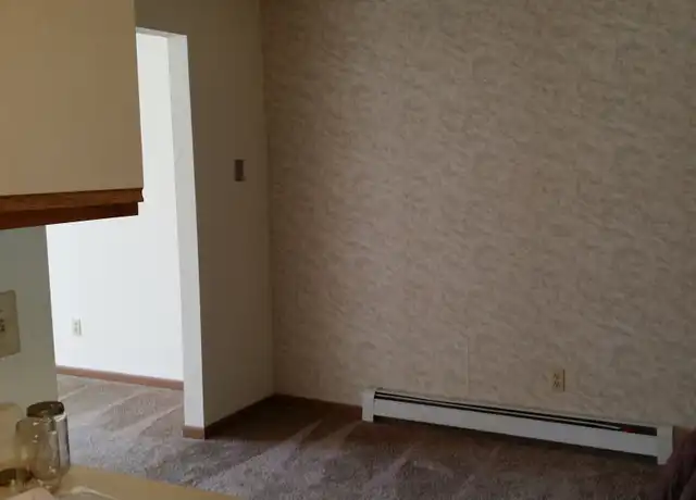 Property at 215 S Maple St SE Unit 106, Caledonia, MI, 49316, 2 beds, 1 bath, [object Object]