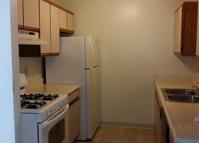 Property at 215 S Maple St SE Unit 106, Caledonia, MI, 49316, 2 beds, 1 bath, [object Object]