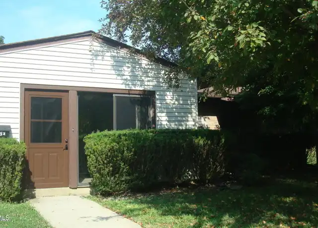 Property at 137 Amberly Dr Unit E, Manalapan, NJ, 07726, 2 beds, 1 bath, [object Object]