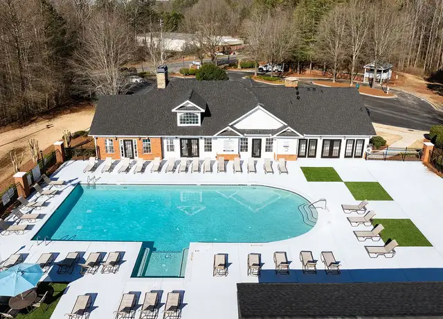 Photo of 100 Columns Dr, Lithia Springs, GA 30122