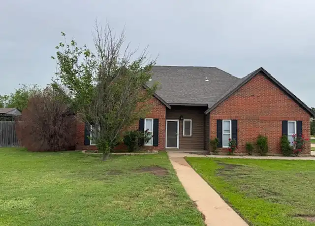 Property at 5002 SE Brown St, Lawton, OK, 73501, 3 beds, 2.5 baths, [object Object]