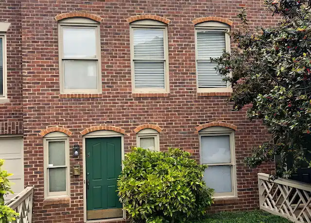 Property at 2221 S Jefferson St, Roanoke, VA, 24014, 4 beds, 4.5 baths, [object Object]