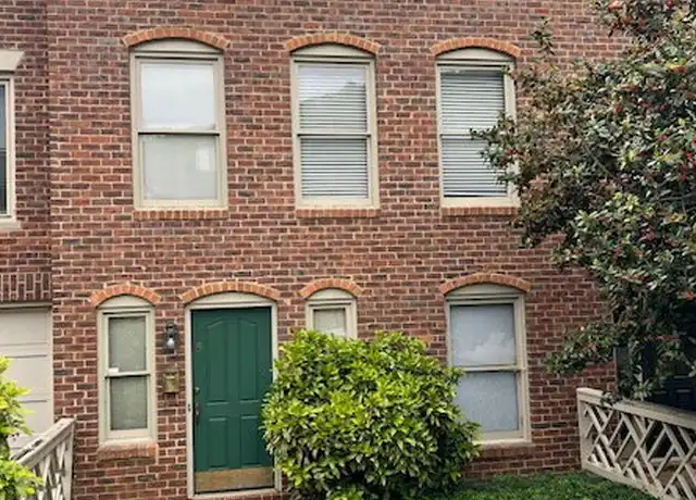 Property at 2221 S Jefferson St, Roanoke, VA, 24014, 4 beds, 4.5 baths, [object Object]